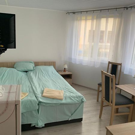 Dom Wczasowy Portowa Przystan 150M Od Plazy Mrzeżyno Exterior foto