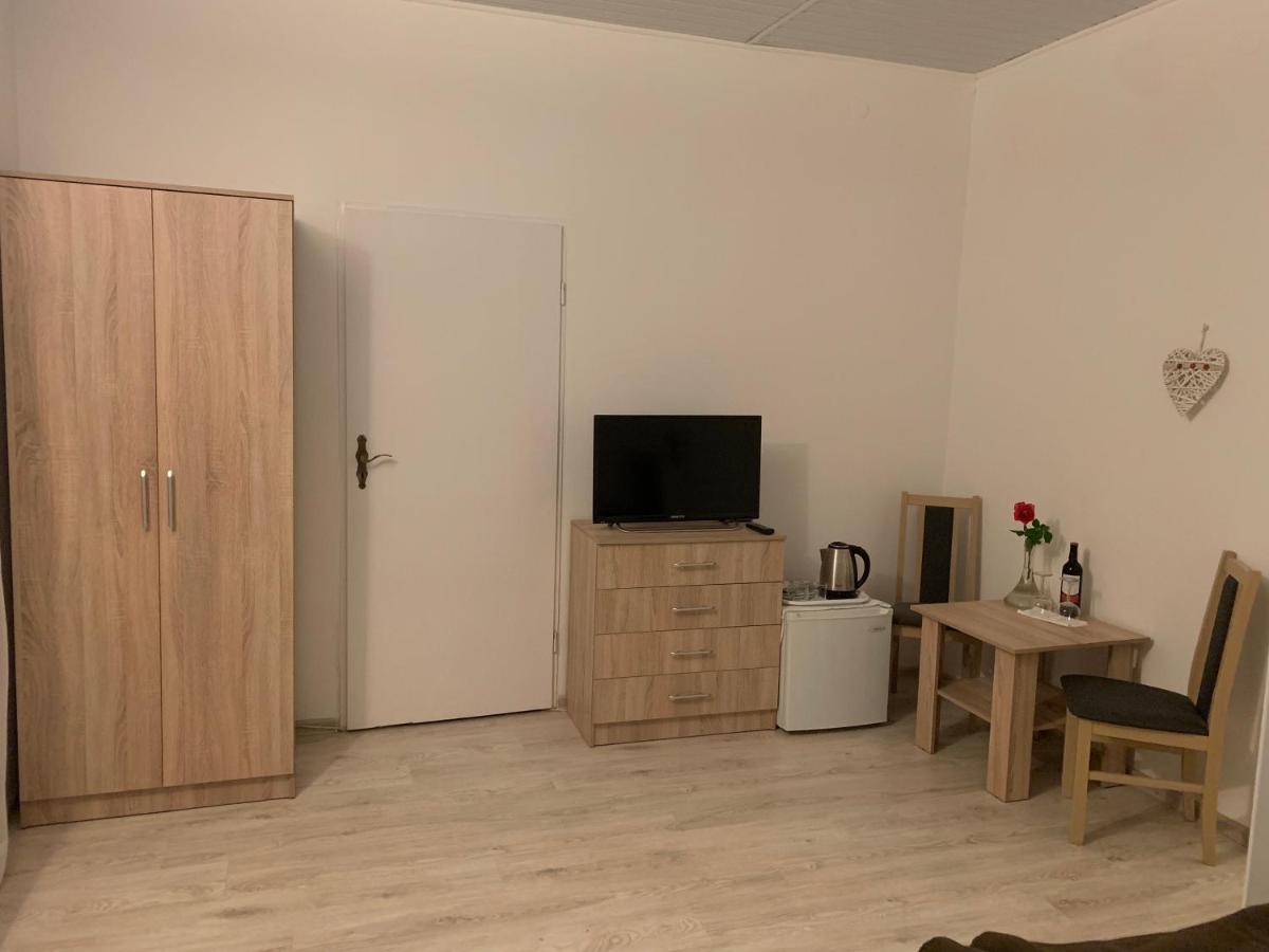 Dom Wczasowy Portowa Przystan 150M Od Plazy Mrzeżyno Exterior foto